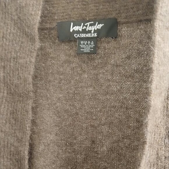 Lord & Taylor 100% Cashmere Luxe Cardi­gan - Picture 2 of 11
